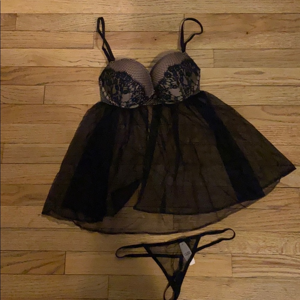 Victoria secret lingerie baby doll set